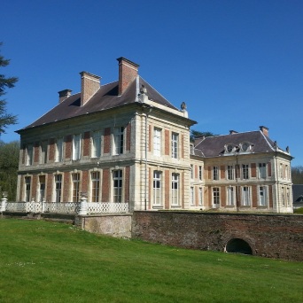 terrasse sud lamas du parc, Château de Courcelles-sous-Moyencourt