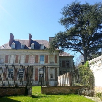 face nord lamas du parc, Château de Courcelles-sous-Moyencourt